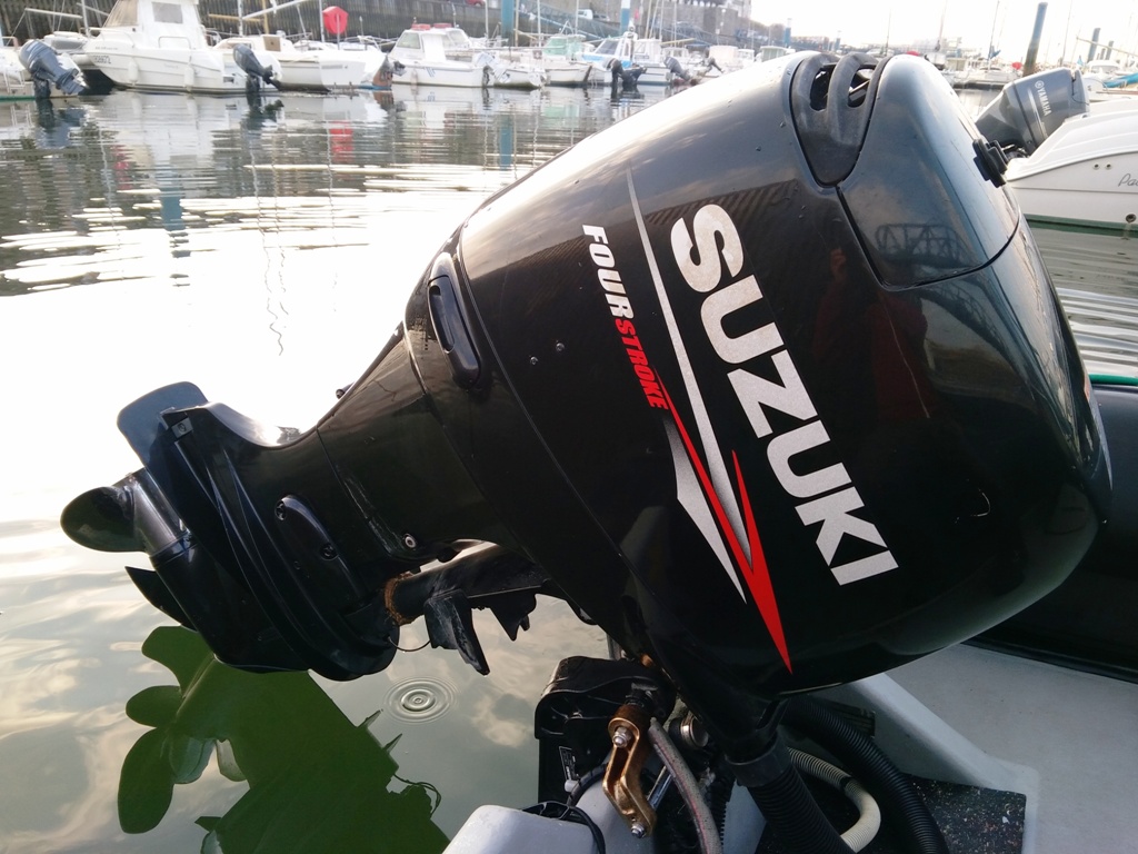 Consommation Moteur Hors Bord Suzuki 200 Cv
